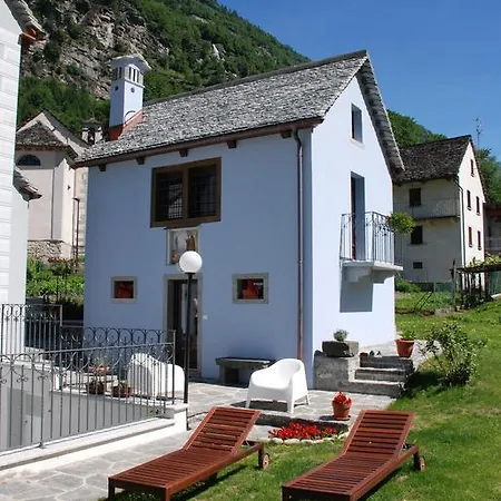 Affittacamere Ca' Del Borgo Cadarese